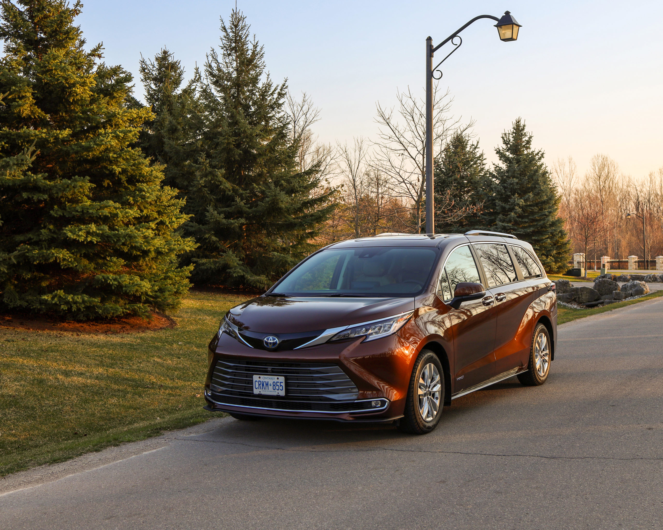 Live Your Life in Style: The All-New, All-Hybrid 2021 Toyota Sienna -  Listen to Lena